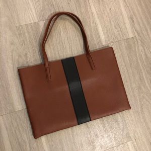 Vince Camuto tote